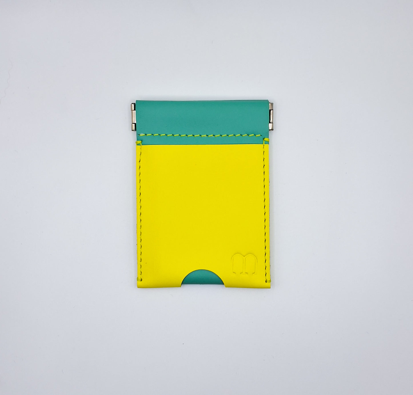Porte monnaie clic-clac en cuir vert et jaune vif