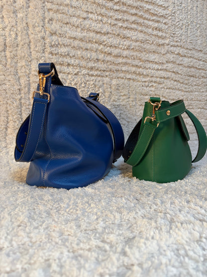 photo des 2 tailles de sac en cuir Garance côte à côte